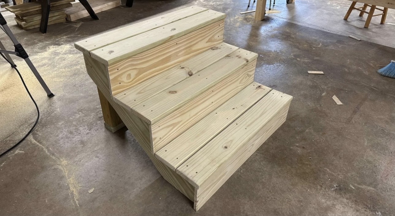 Freestanding Steps
